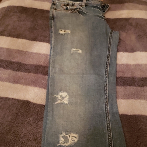 D&G authentic ripped jeans 👖 - Picture 3 of 6